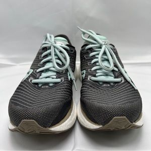 Saucony Triumph 18 Road Running Womens Size 10 Charcoal/Gray Shoe